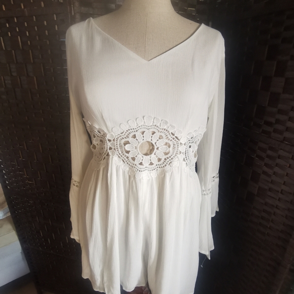 Ladies one piece - Picture 2 of 3